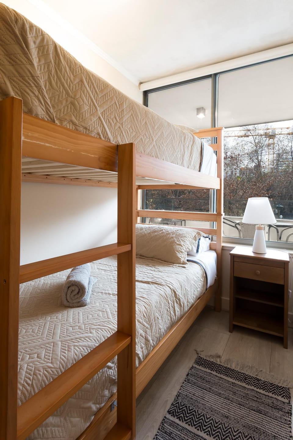 Bedroom, bunk bed