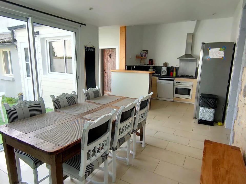 Maison Charme Proche Mer pour 6 pers à St Jean de Monts - FR-1-323-408 House in Saint-Jean-de-Monts
