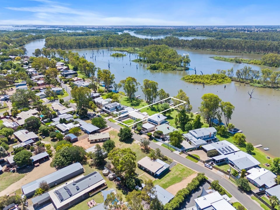 River Views House in Bundalong