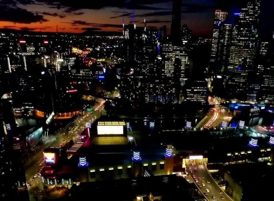 City view, Location