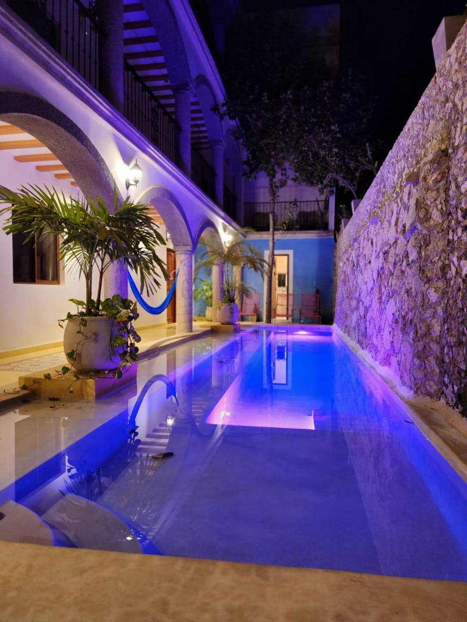 Swimming pool