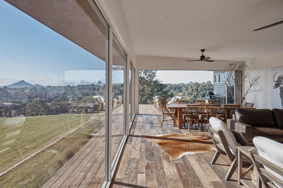 Betty - Black Mountain House House in Black Mountain