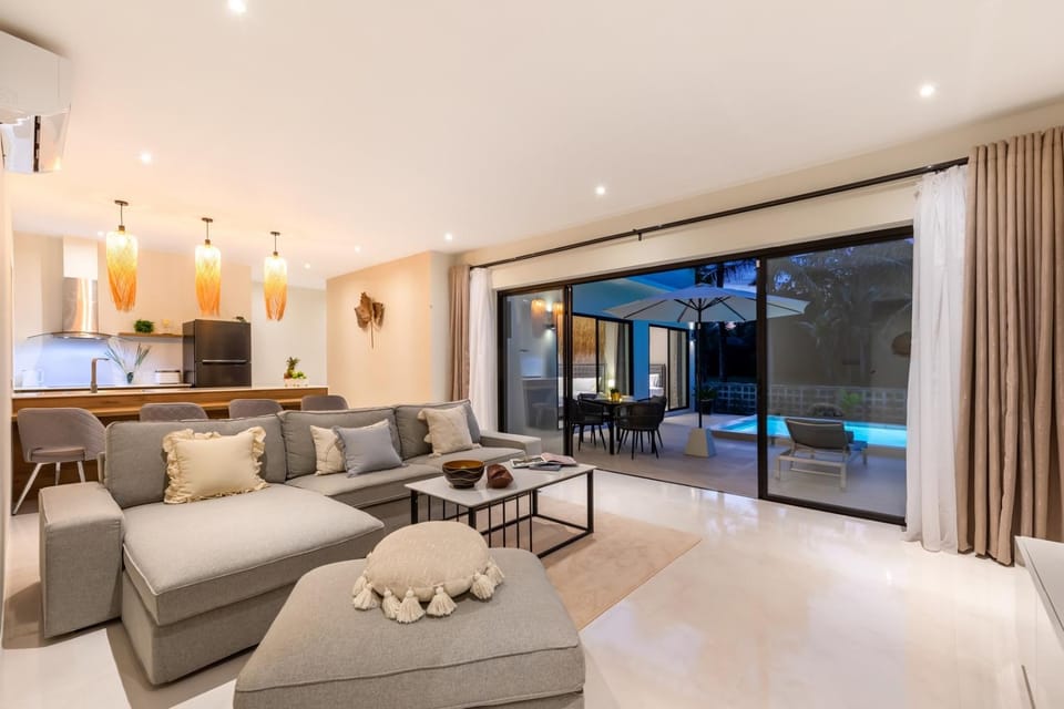 Patio, TV and multimedia, Kitchen or kitchenette, Living room, Photo of the whole room, Seating area, Dining area