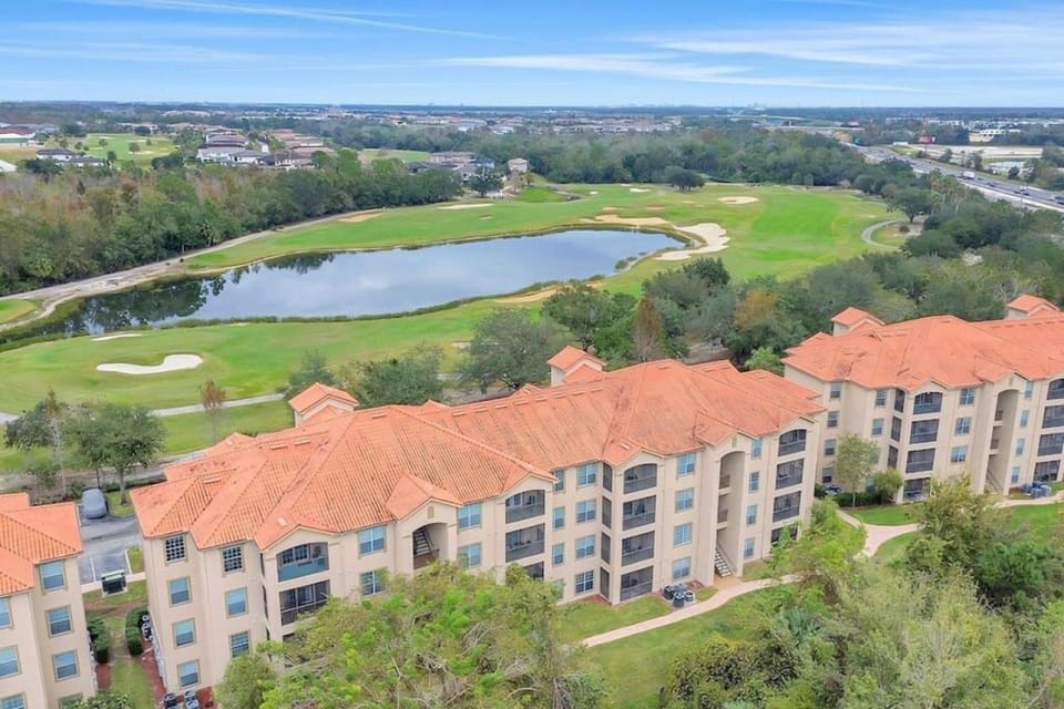 Property building, Natural landscape, Bird's eye view, Lake view