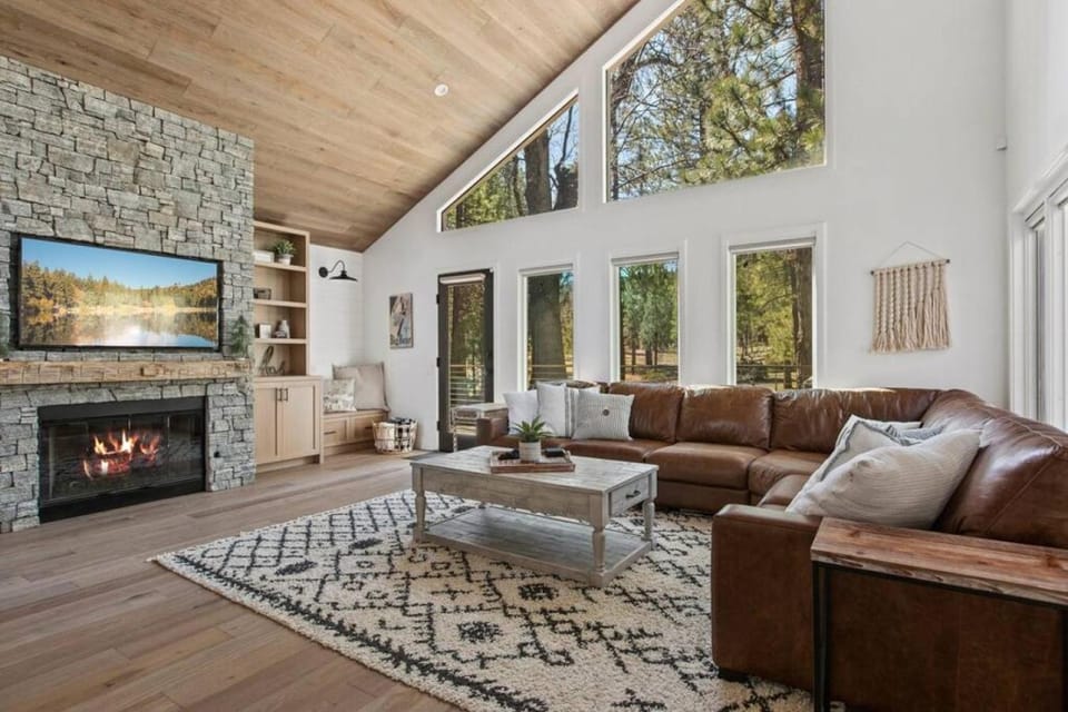 TV and multimedia, Living room, Seating area