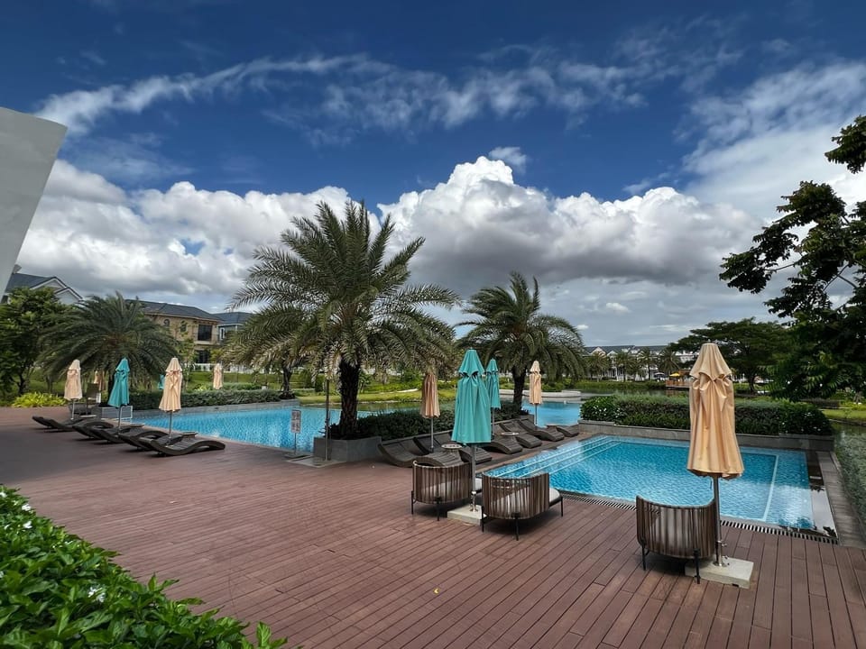 Swimming pool, Swimming pool