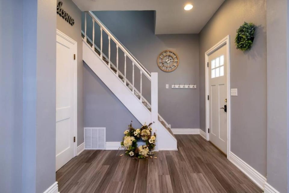 1890 Historic Montana Retreat | Boutique | W & R House in Great Falls