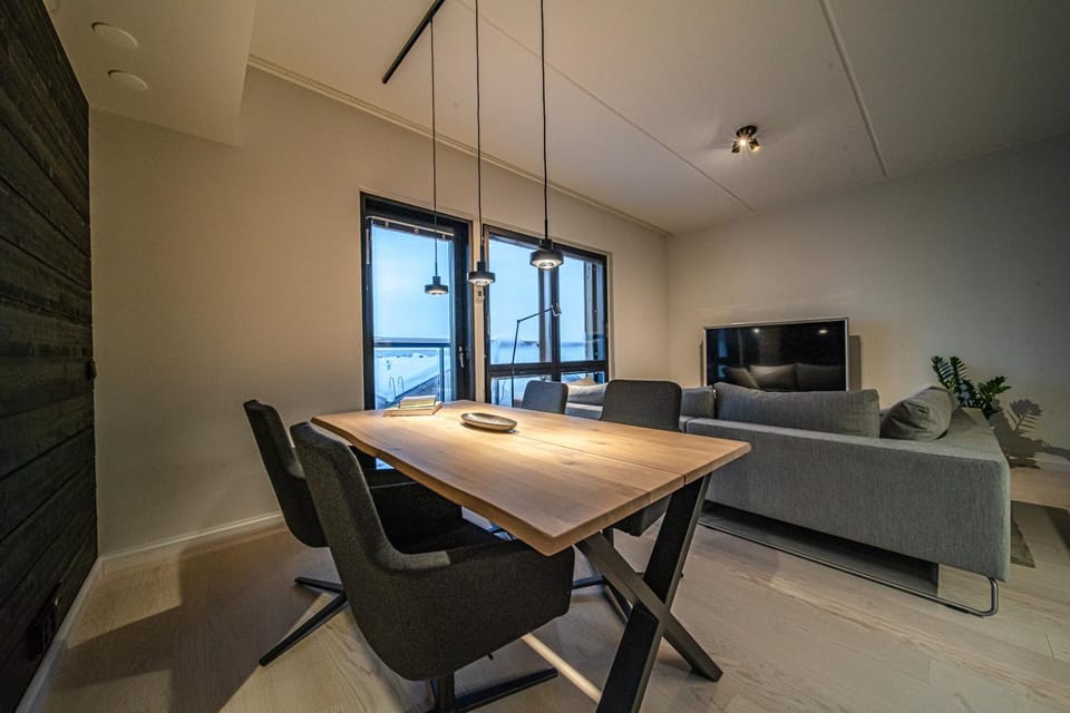 TV and multimedia, View (from property/room), Balcony/Terrace, Living room, Dining area, Mountain view, heating, internet