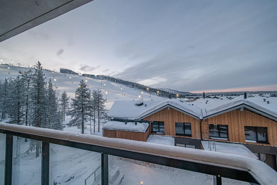 Neighbourhood, Natural landscape, Winter, Skiing, Skiing, View (from property/room), Balcony/Terrace, Mountain view