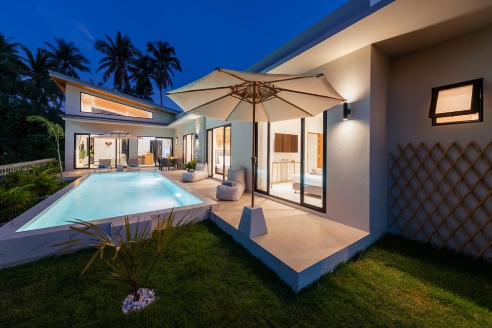 Property building, Patio, Night, Natural landscape, Garden, Garden view, Pool view, Swimming pool, sunbed