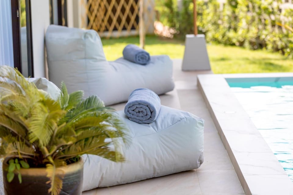 Patio, Day, Natural landscape, Garden view, Pool view, Swimming pool, sunbed, towels