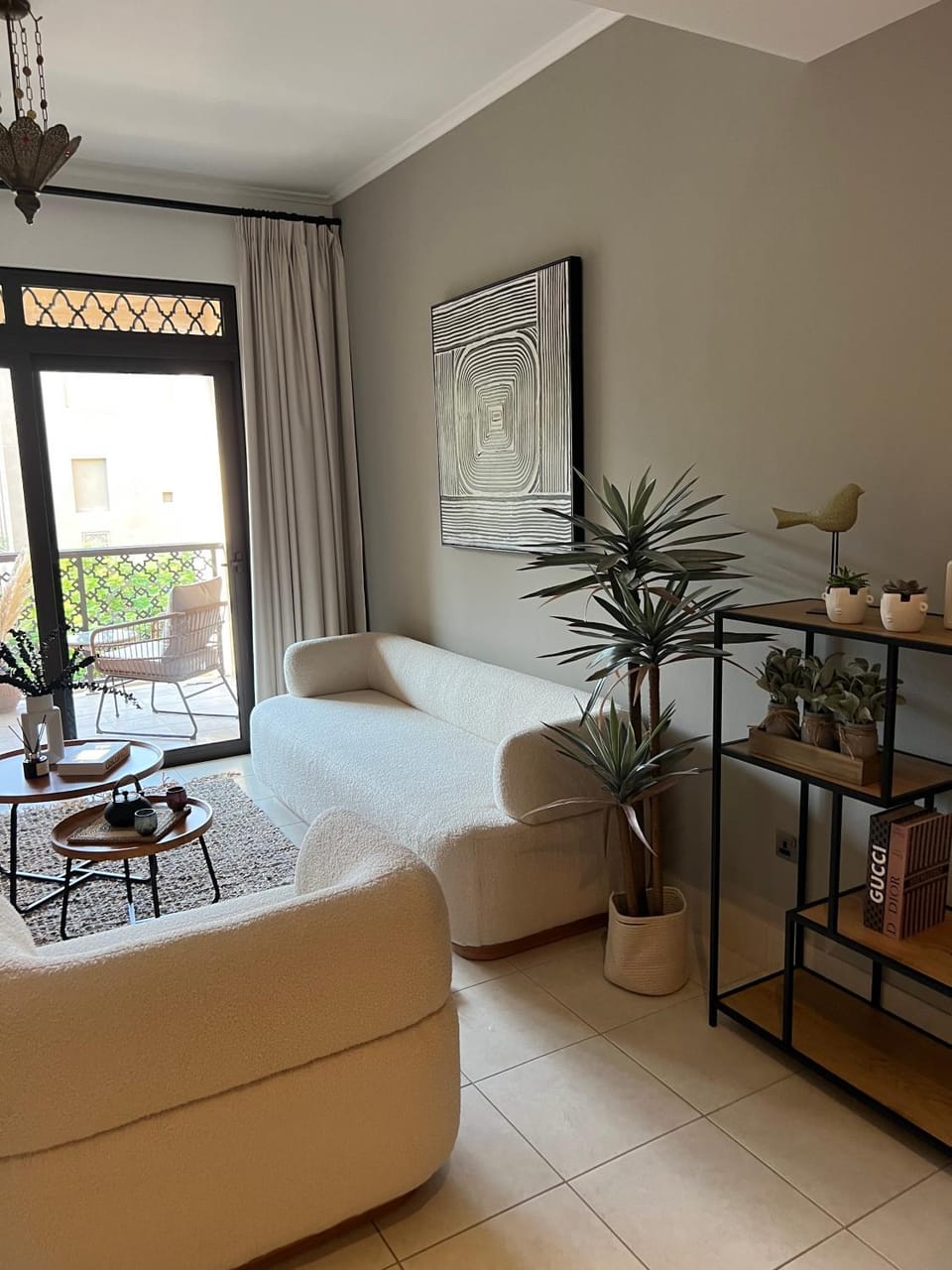 Living room, Seating area