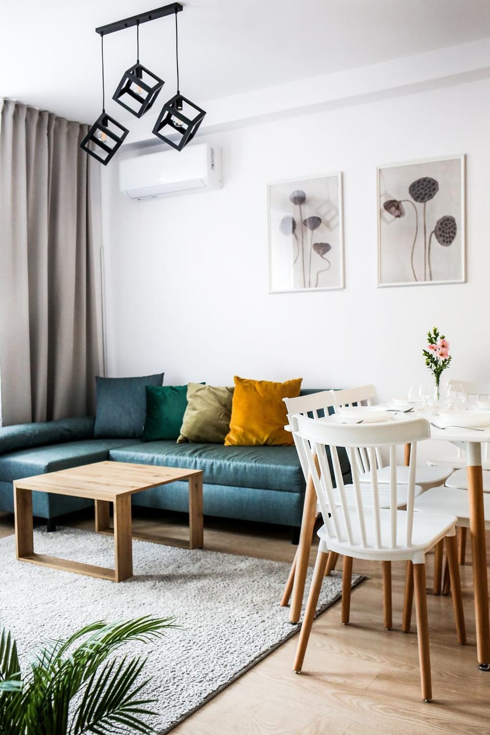 Living room, Photo of the whole room, Seating area, Dining area, air conditioner