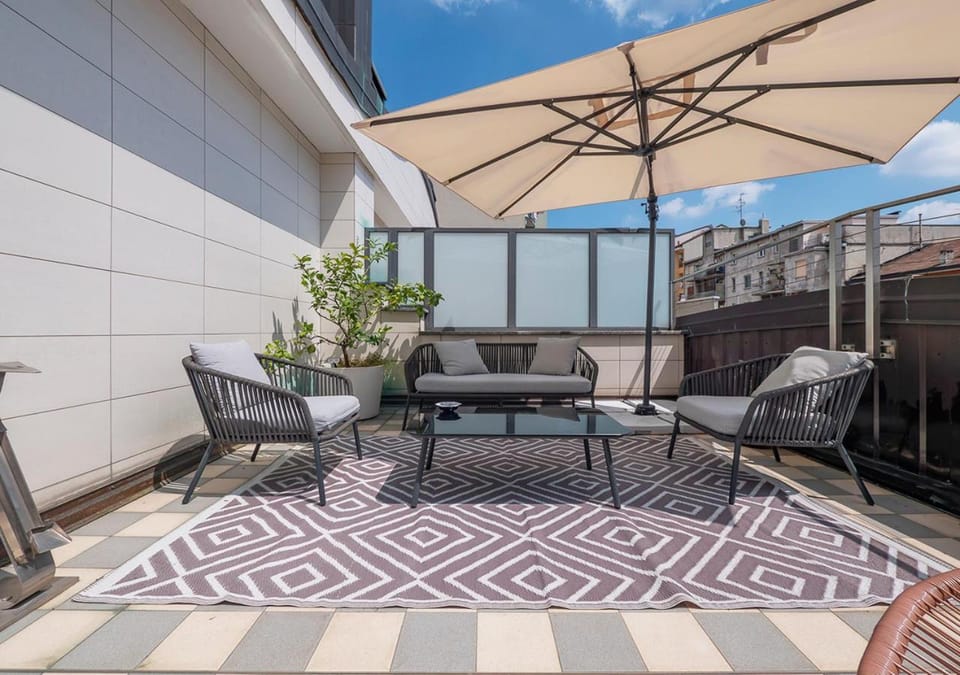 Day, Balcony/Terrace, Balcony/Terrace, Dining area, sunbed