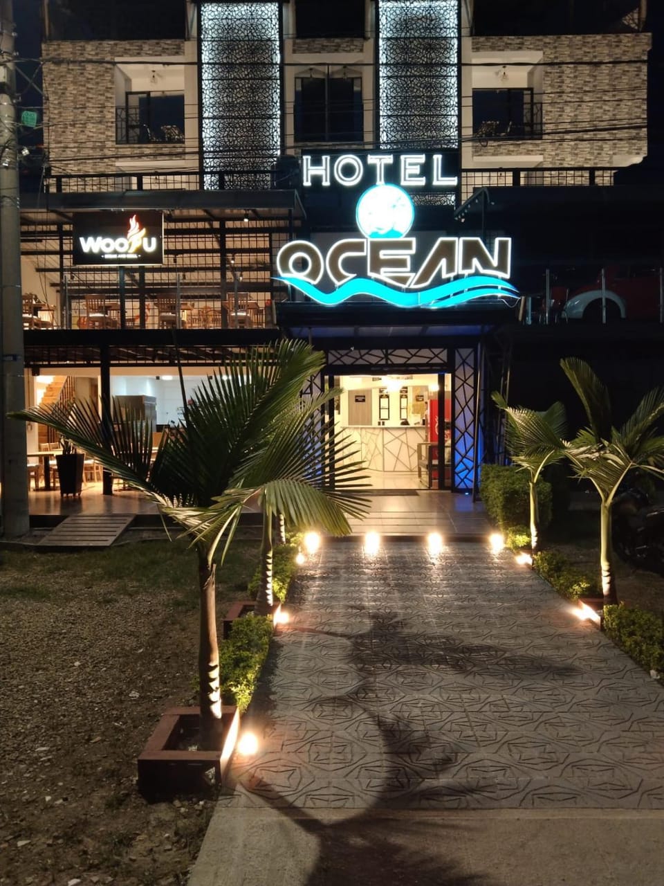 Property building, Restaurant/places to eat