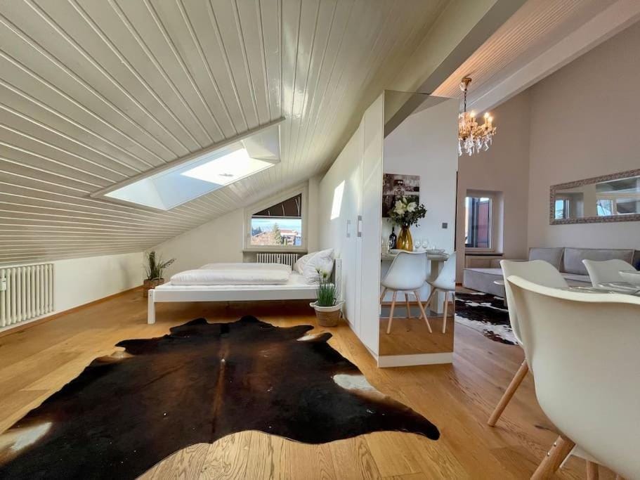 Bed, Living room, Seating area, Bedroom