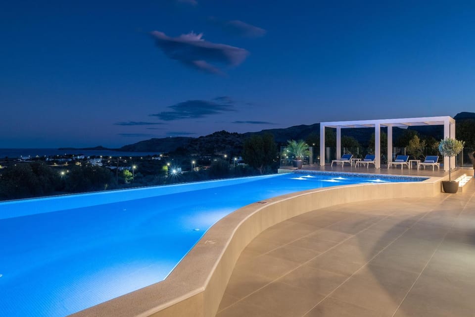 Night, Natural landscape, Mountain view, Pool view, Swimming pool