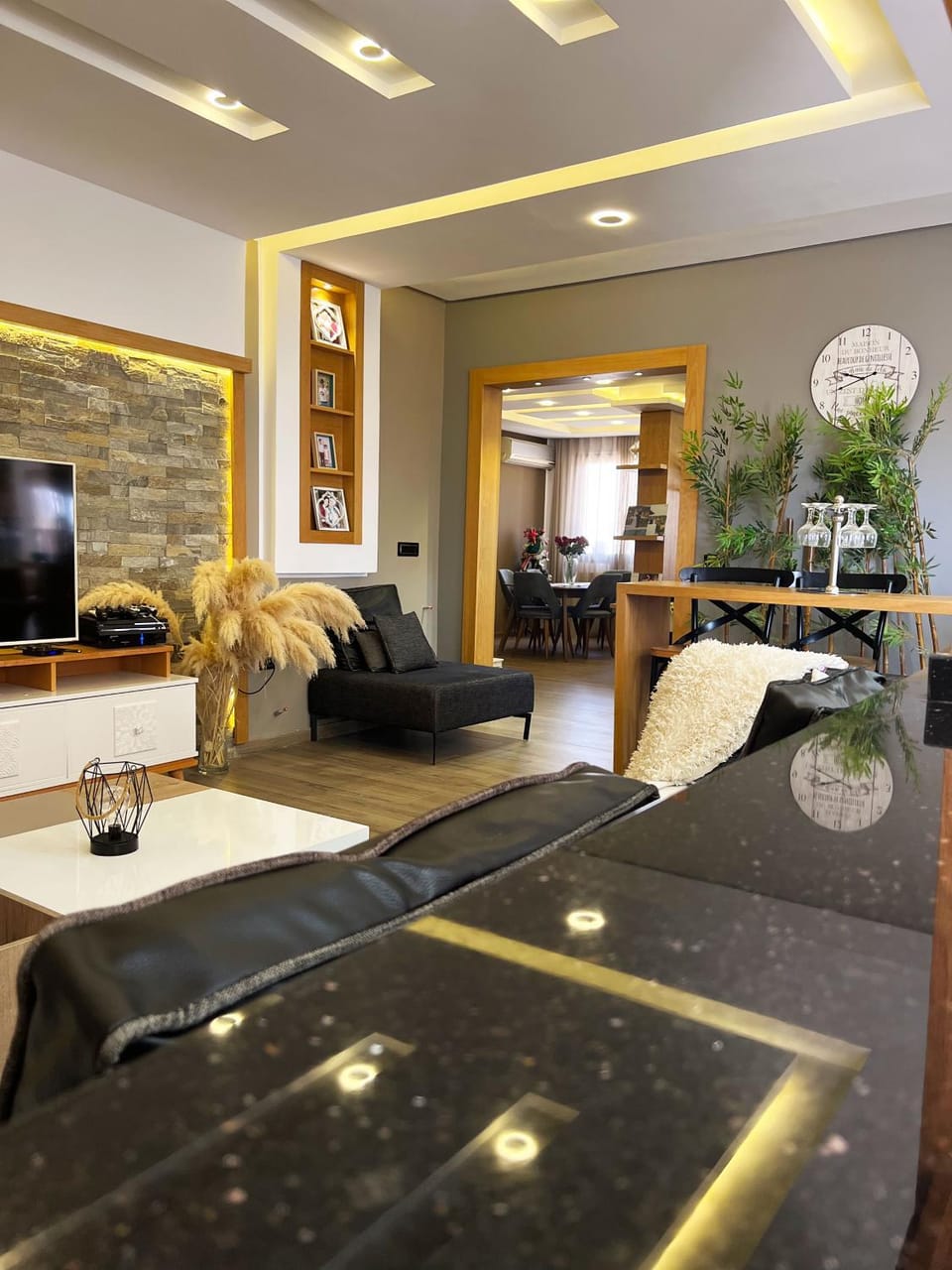 TV and multimedia, Living room, Seating area