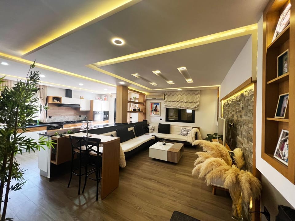 Communal lounge/ TV room, Bed, TV and multimedia, Kitchen or kitchenette, Living room, Evening entertainment