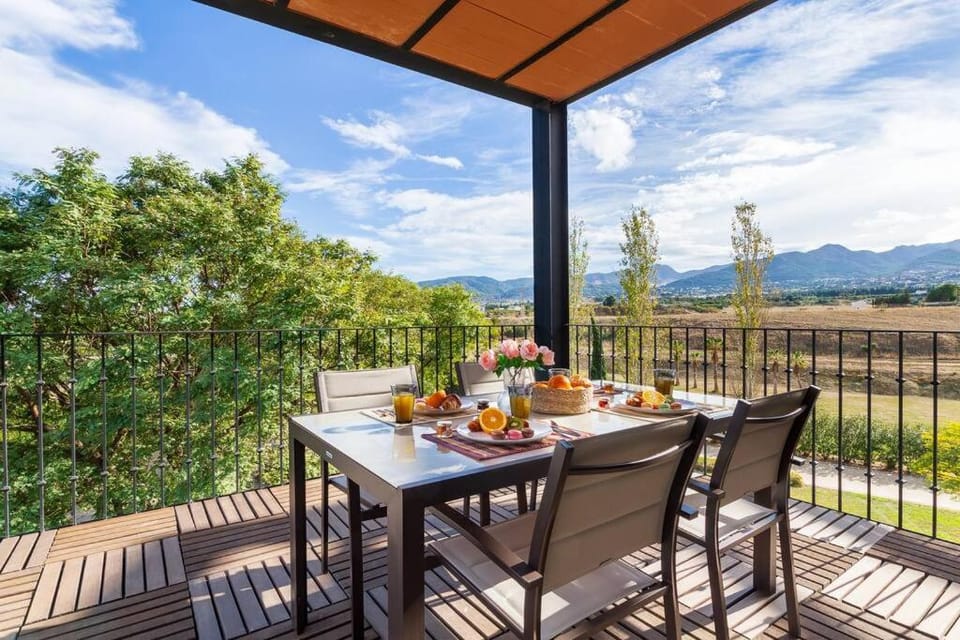View (from property/room), Balcony/Terrace