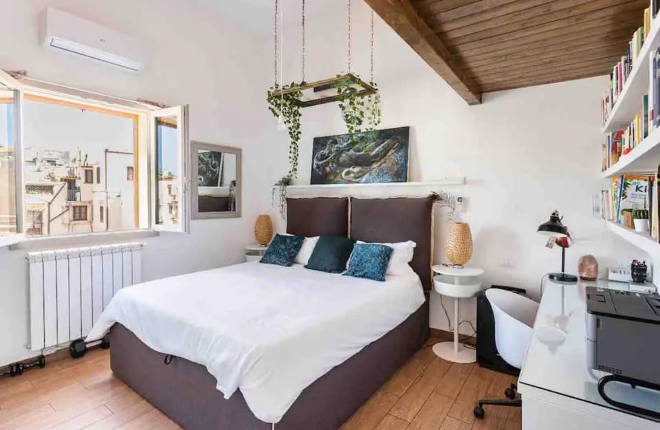Bed, Photo of the whole room, Bedroom, hair dresser