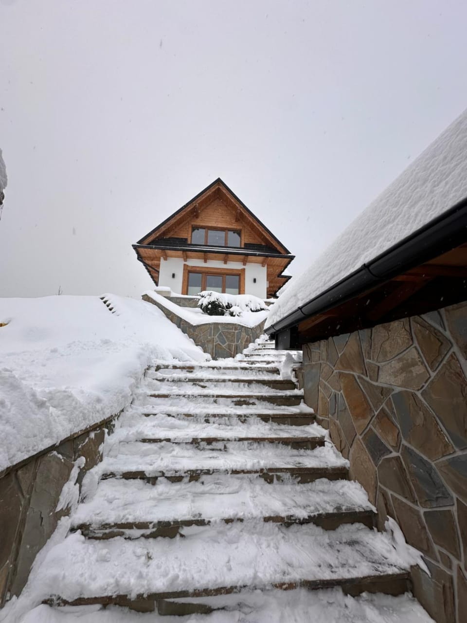 Property building, Day, Winter