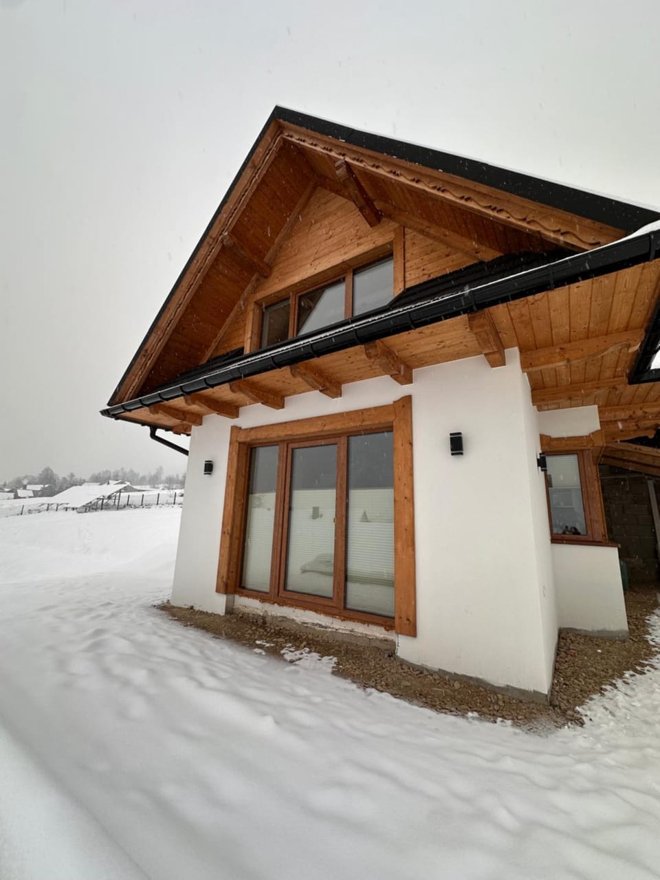 Property building, Day, Winter