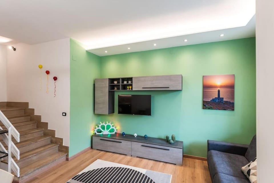 Communal lounge/ TV room, Seating area