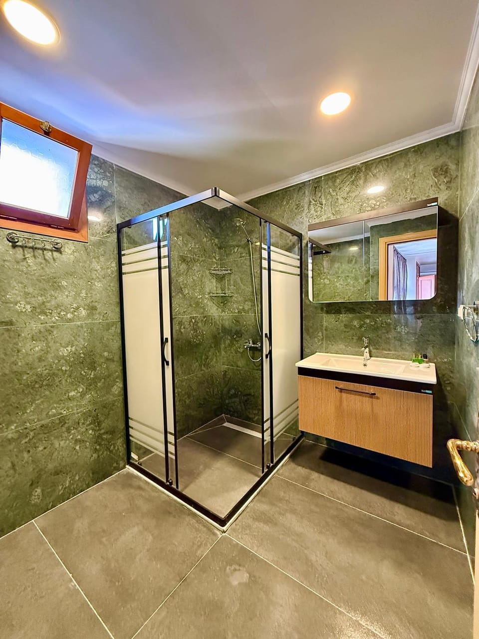 Shower, Bathroom