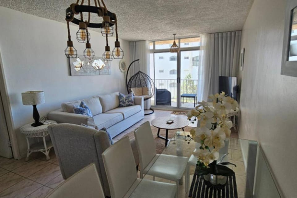 703 Marbella: Home-from-home Apartment in Umhlanga