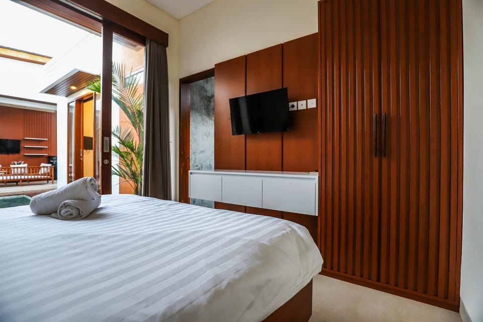 Communal lounge/ TV room, Bed, TV and multimedia, Photo of the whole room, Evening entertainment, Bedroom, towels, wardrobe