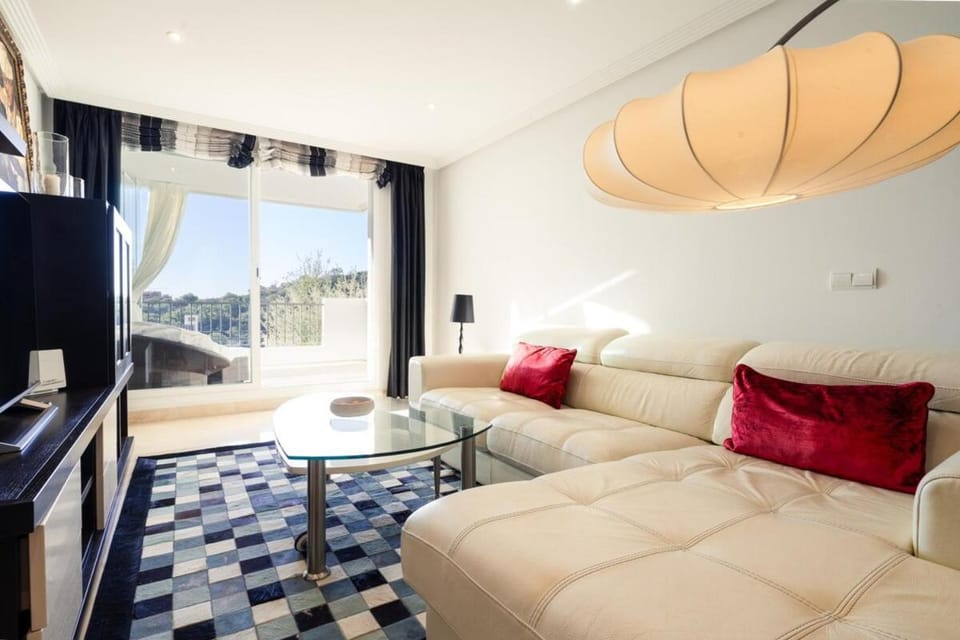 El Bosque de la Mairena Apartment in Marbella