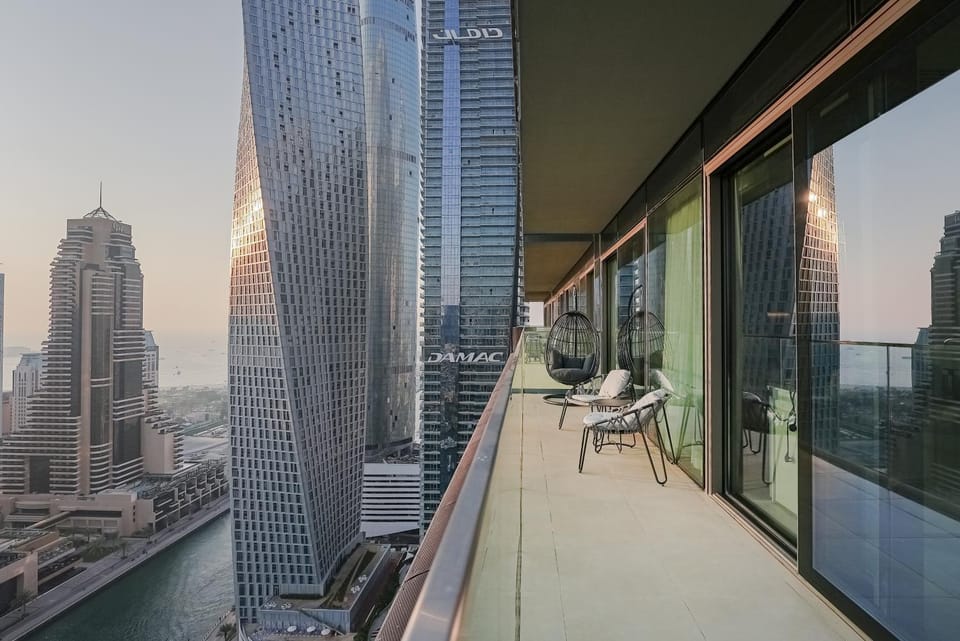 Day, View (from property/room), Balcony/Terrace, City view