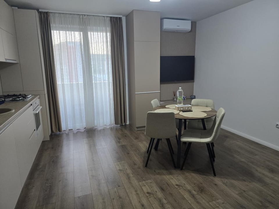 Blue apartment nearby Amethyst & Vivo Mall Apartment in Cluj County
