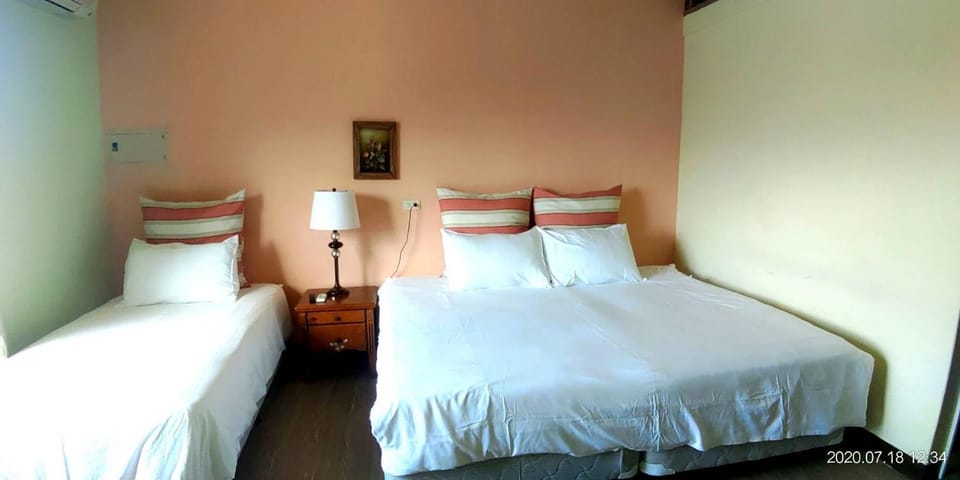 Champs Elysees Guesthouse Bed and Breakfast in Taiwan, Province of China
