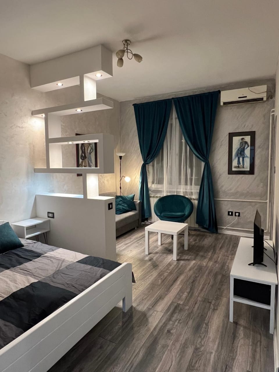 Living room, Bedroom, air conditioner