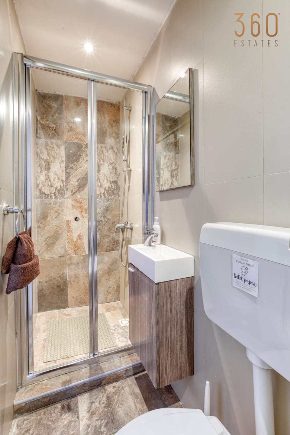 Shower, Toilet, Bathroom, Bath, towels