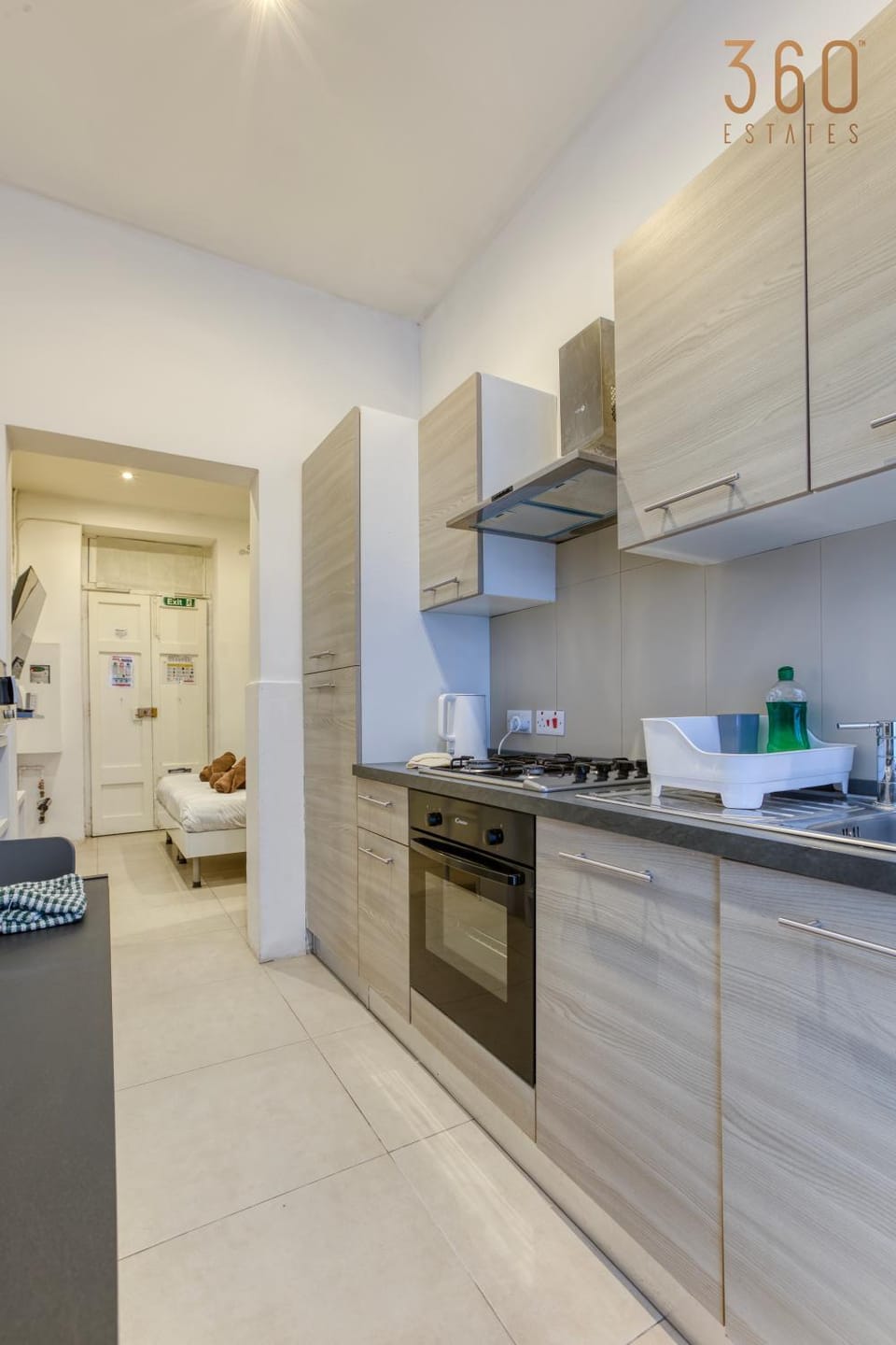 Kitchen or kitchenette, minibar, pet friendly, stove