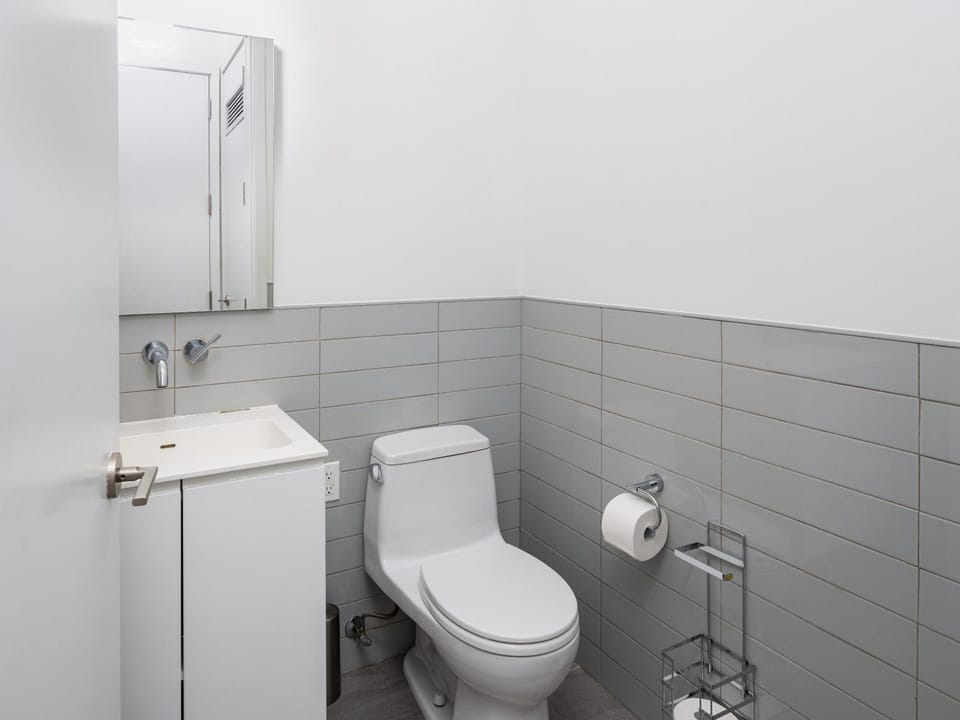 Toilet, Bathroom