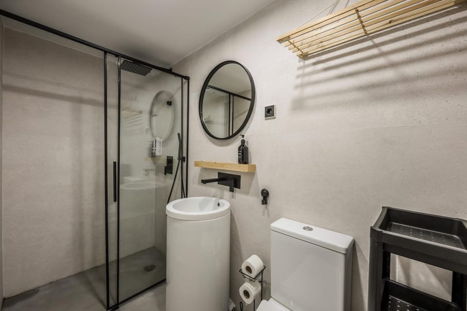 Design and elegance in the heart of Madrid Apartment in Centro