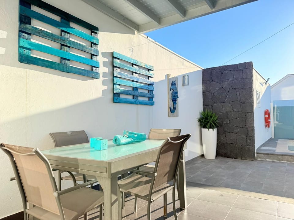 Villa Grey by Vulcano Homes Villa in Isla de Lanzarote