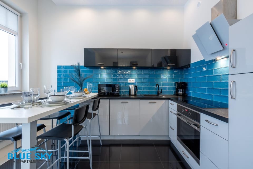 Kitchen or kitchenette, Dining area, dishwasher, minibar, pet friendly, stove