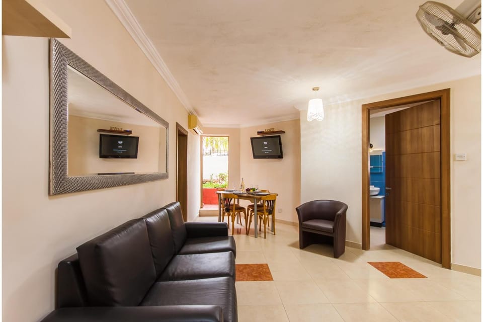TV and multimedia, Living room, Dining area