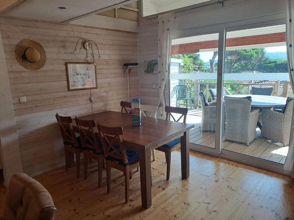 Balcony/Terrace, Dining area