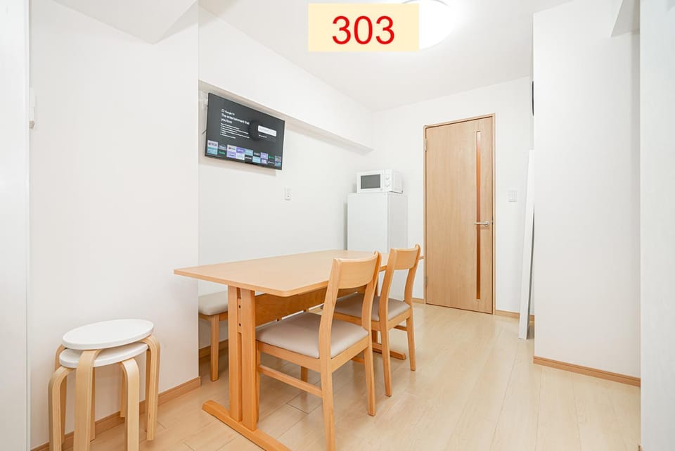 TV and multimedia, Living room, Dining area