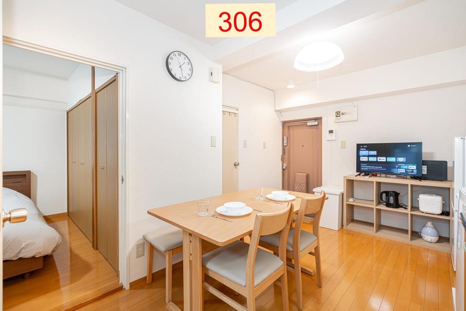 TV and multimedia, Photo of the whole room, Dining area