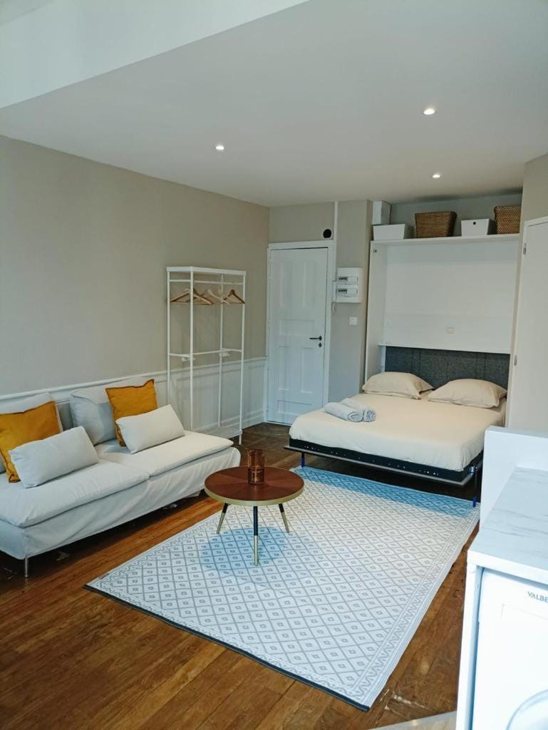 Yukos-Studio Cosy-(Hypercentre) Apartment in Rennes