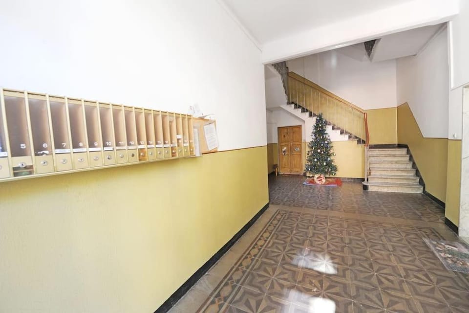 Lauretta: Appartamento adiacente metro Apartment in Genoa
