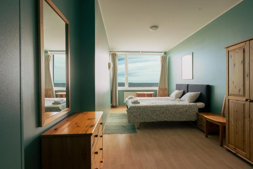 Bed, Bedroom, Sea view, wardrobe