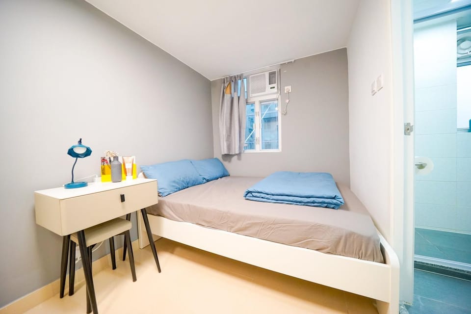 Bed, Photo of the whole room, Bedroom, hair dresser